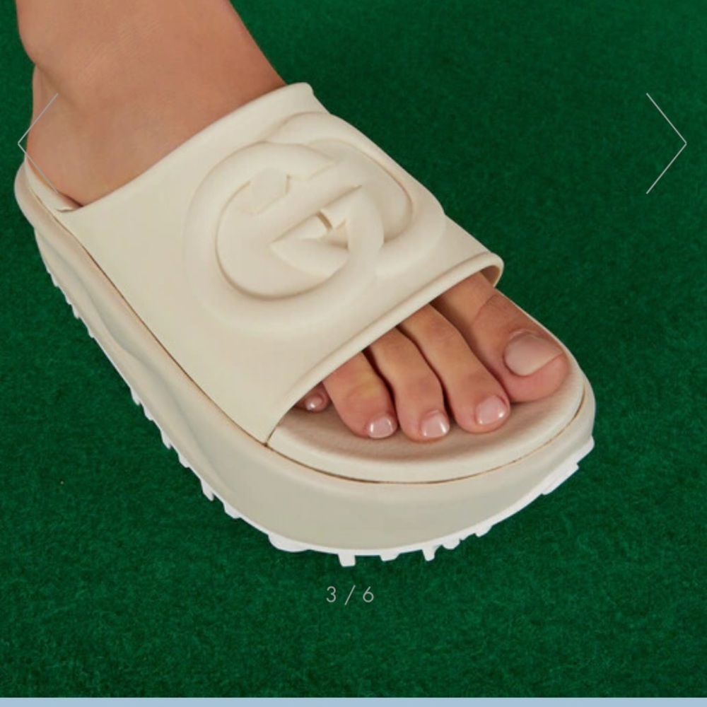 Gucci platform slides - size 6 + free Tiffany & Co gift Card $100